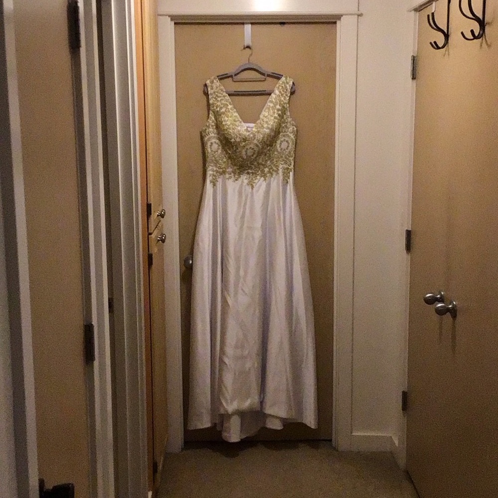 Elegant Gold and White Formal Gown